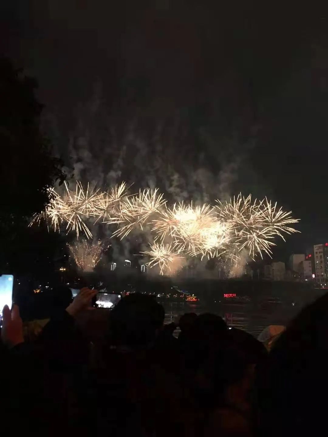 元宵节狂欢,黔东南就属这个县最热闹!
