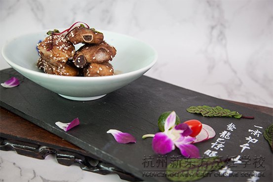 �Ի������ʦ|��������������ͬ����һ�㣬ֻ�о���ĥ�£���������