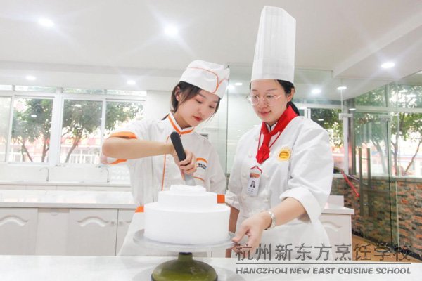 �������˽ڣ�ѧ���¶���|��2020���˽����Ϻ����¶������Ҹ�ζ����Ũ������~