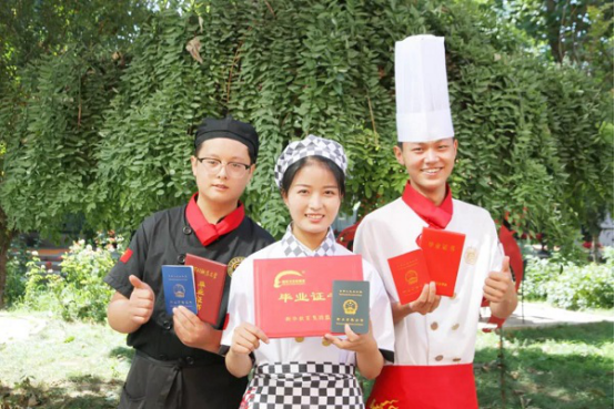 ��ɳ�¶�������������ѧ��ʦ��ѡ����רҵ���Ƕ���רҵ��