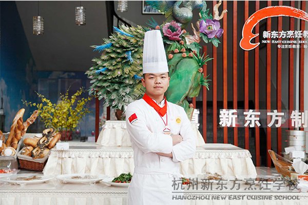 �Ի������¶���ʳ���ʦ������ƶ�|�ý���֮�ģ���ʳ��֮��