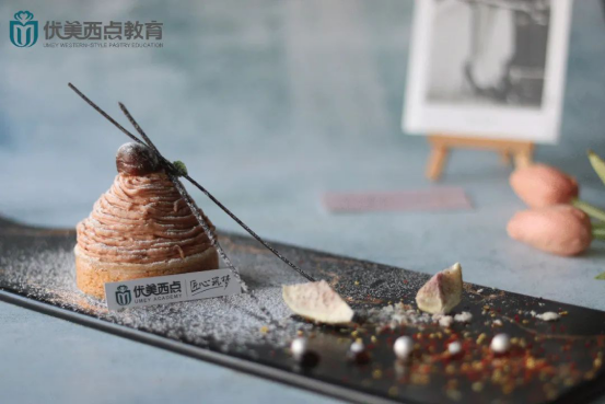 ��������ح����Լ����ĵ��뷨����һ��׷���ˡ�