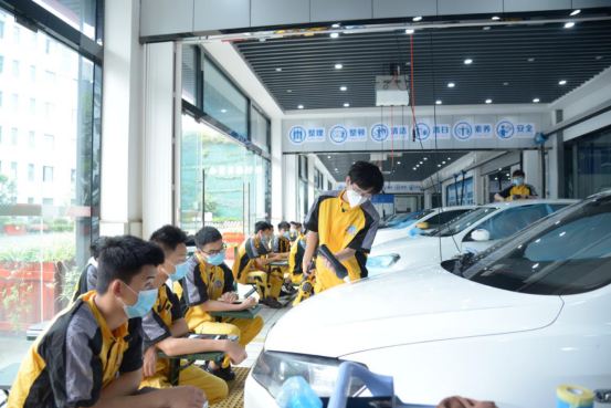 ������ͨ����ѧУ2020�꿪ѧ֪ͨ