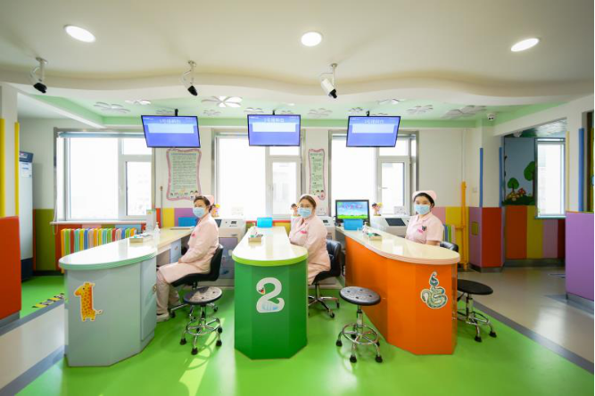 ������������������̬ �����������ʵ������