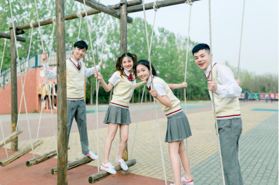 �����»���00���ͬѧ�����ѧʲô�أ�