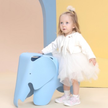 ����ѧ����Ż��Ǵ�Ь�����ֽ���ʿһ��ѧ��Ь���ó�