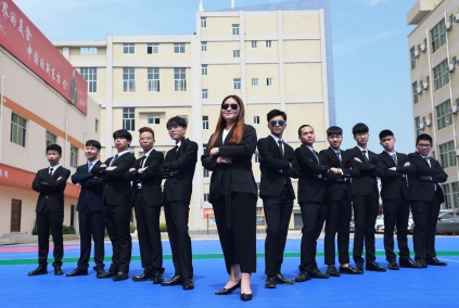 �����������ض���ѧϰ�ɼ�����û��ϵ��ѡ�Է��������г�Ϣ��