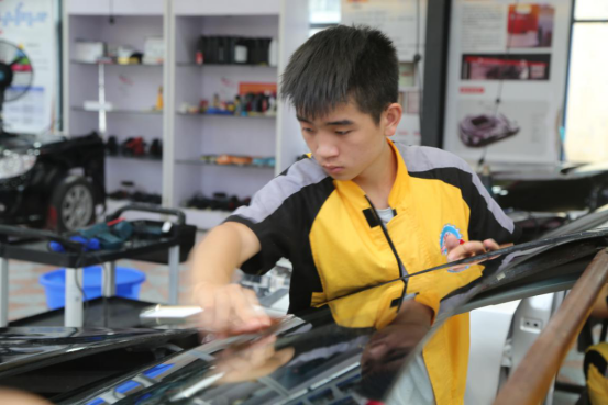 ��ȫ���������һ���ţ��п��ڼ�����Ϊ�Լ���δ���������ˣ�