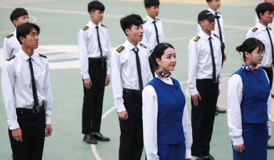 ѧ���ͺ�����ͨ�ǹ�רҵ���Ե������ҵ��