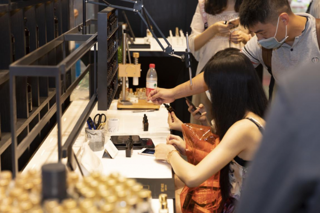 ����ɳ����ˮ�������������ᣬԭ����ˮ��Ʒն�������