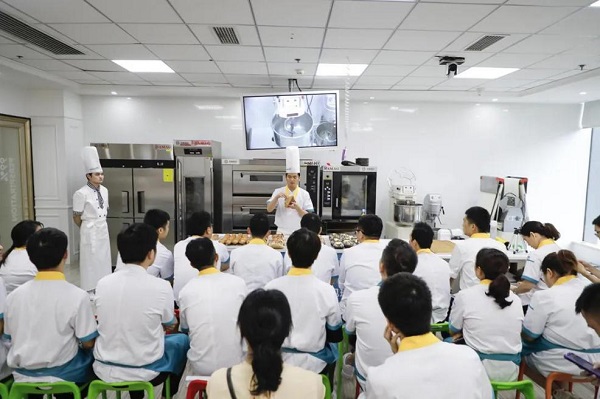 �߿�������Ī�ţ��㻹����ѡ����������·��˿�������ϴ�ѧ�