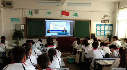 IDC��ȱ��淢�� С��������������г�ռ���ʾ���λ