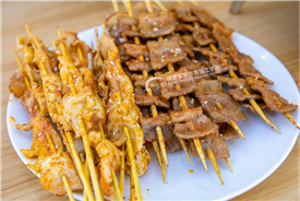 ��Υ�ˣ������¶�������ʳƷ���������ˣ�