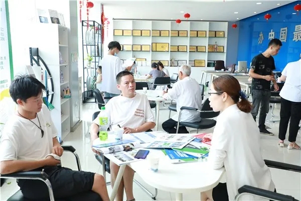 �и߿�������������ͨӭ�����ȱ�������